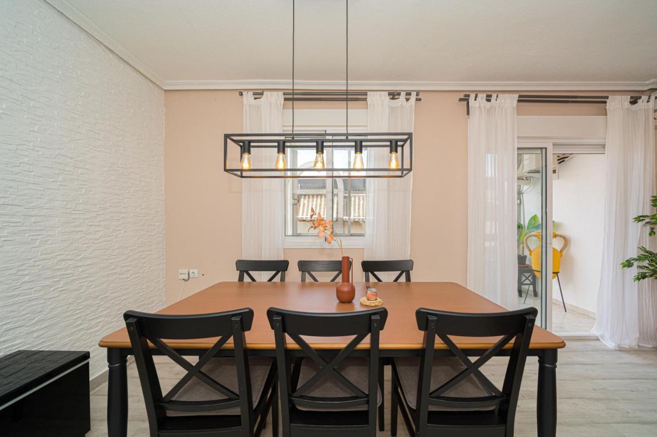 Casa Terra: Apartment 50 Meters From The Beach Torrevieja Kültér fotó