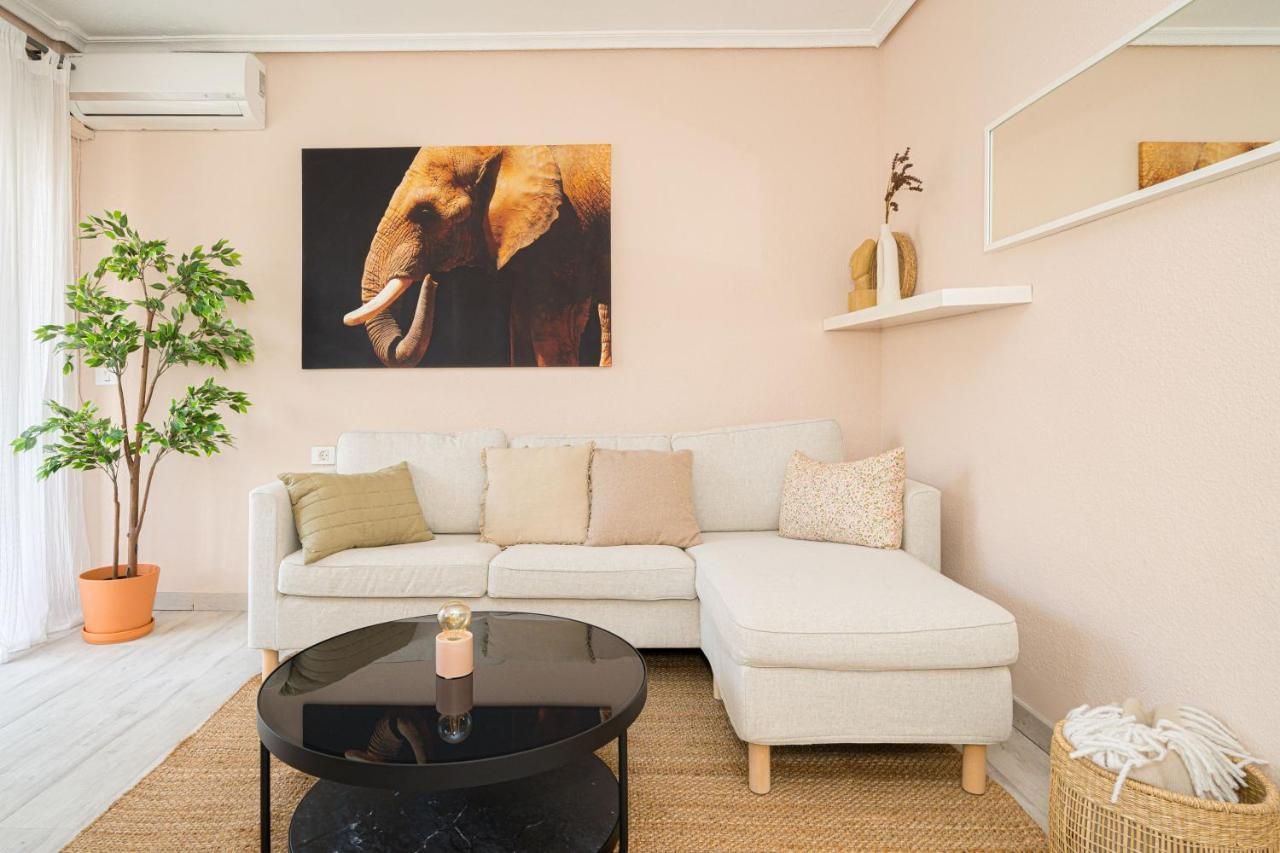 Casa Terra: Apartment 50 Meters From The Beach Torrevieja Kültér fotó