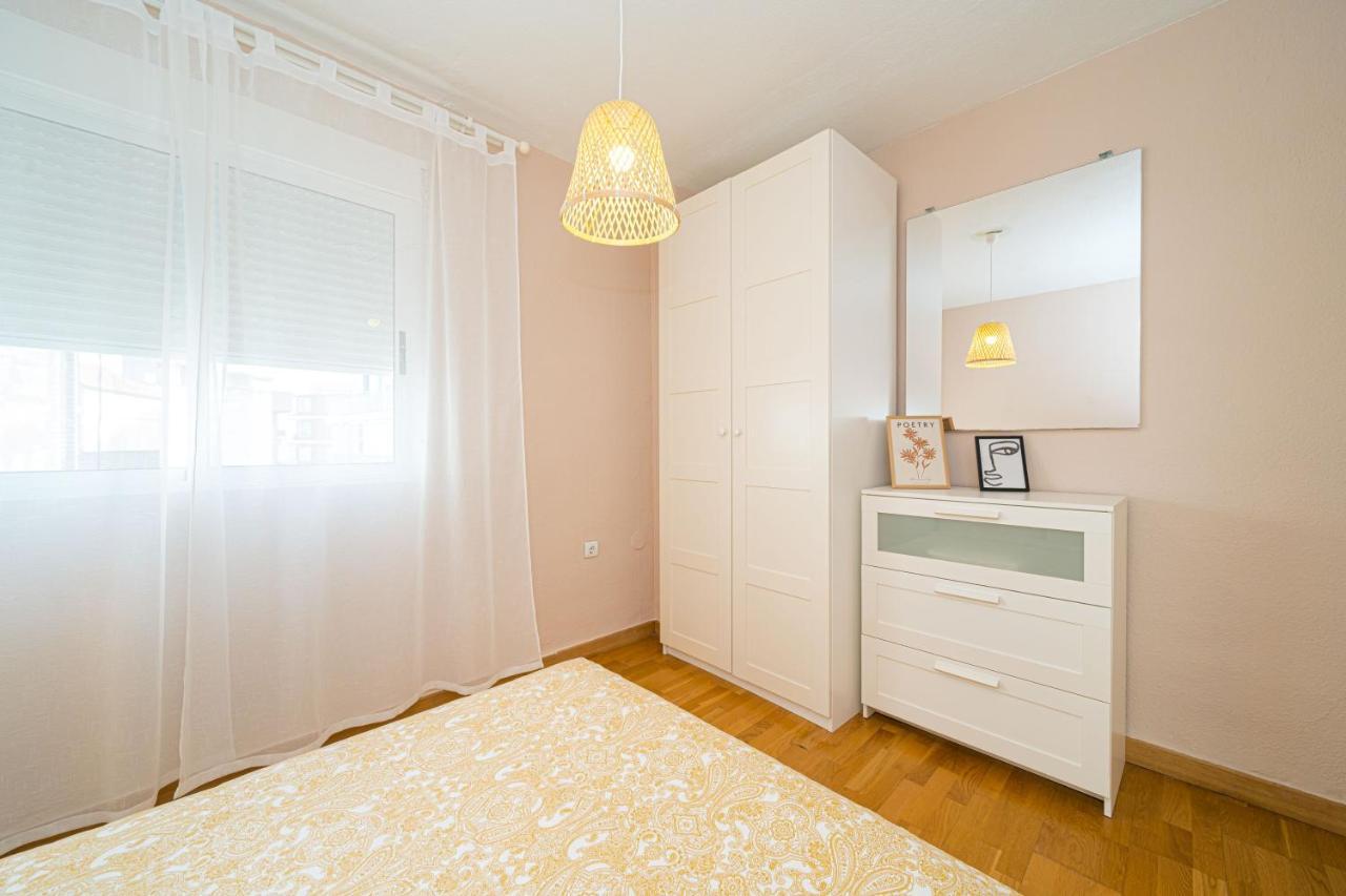 Casa Terra: Apartment 50 Meters From The Beach Torrevieja Kültér fotó