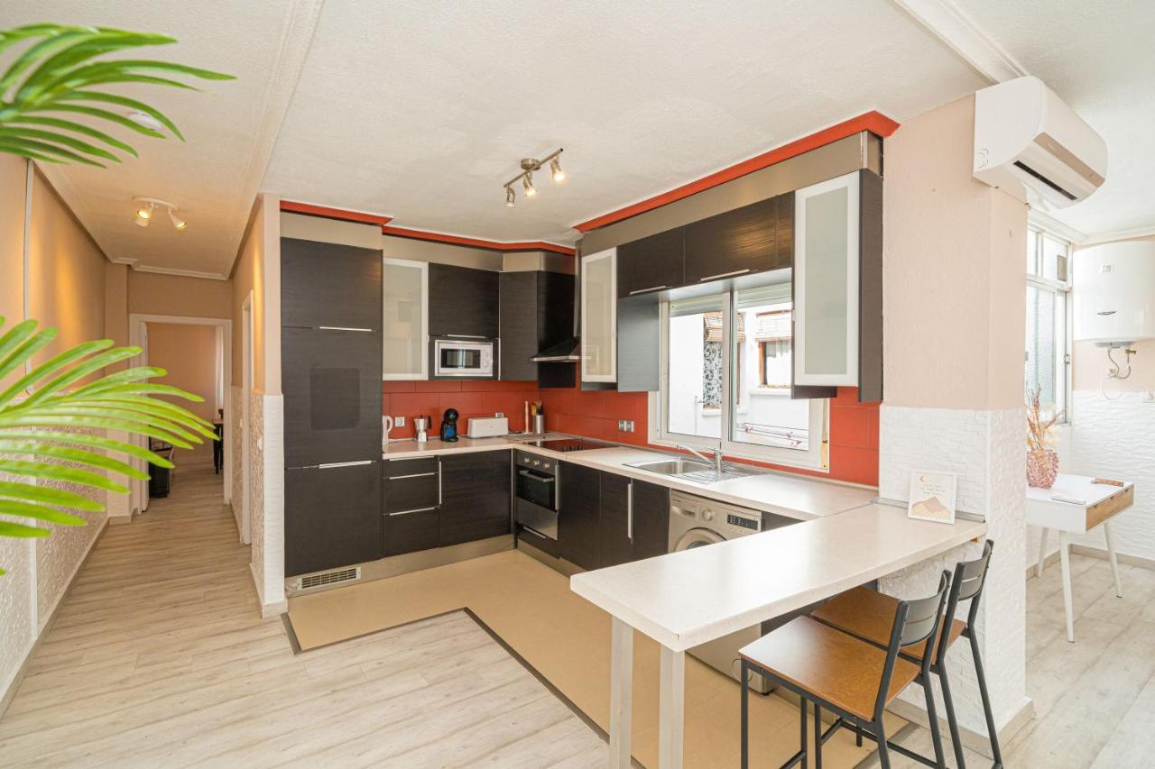 Casa Terra: Apartment 50 Meters From The Beach Torrevieja Kültér fotó